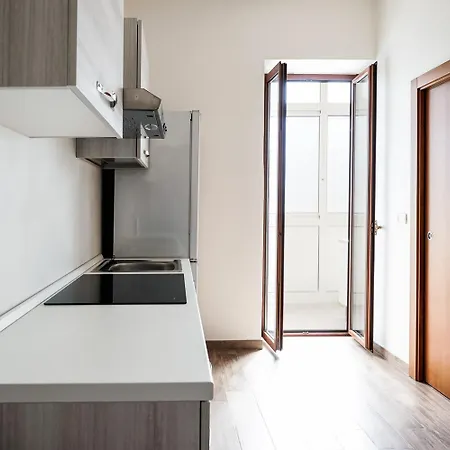 アパート Cozy By Wonderful Italy *