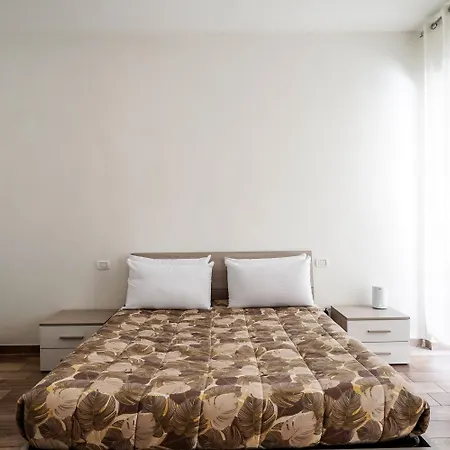 Cozy By Wonderful Italy Apartament